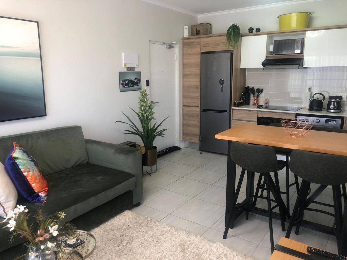 Luxurious Waterfall 1 Bedroom Condo With Free Uncapped Wifi Midrand Esterno foto