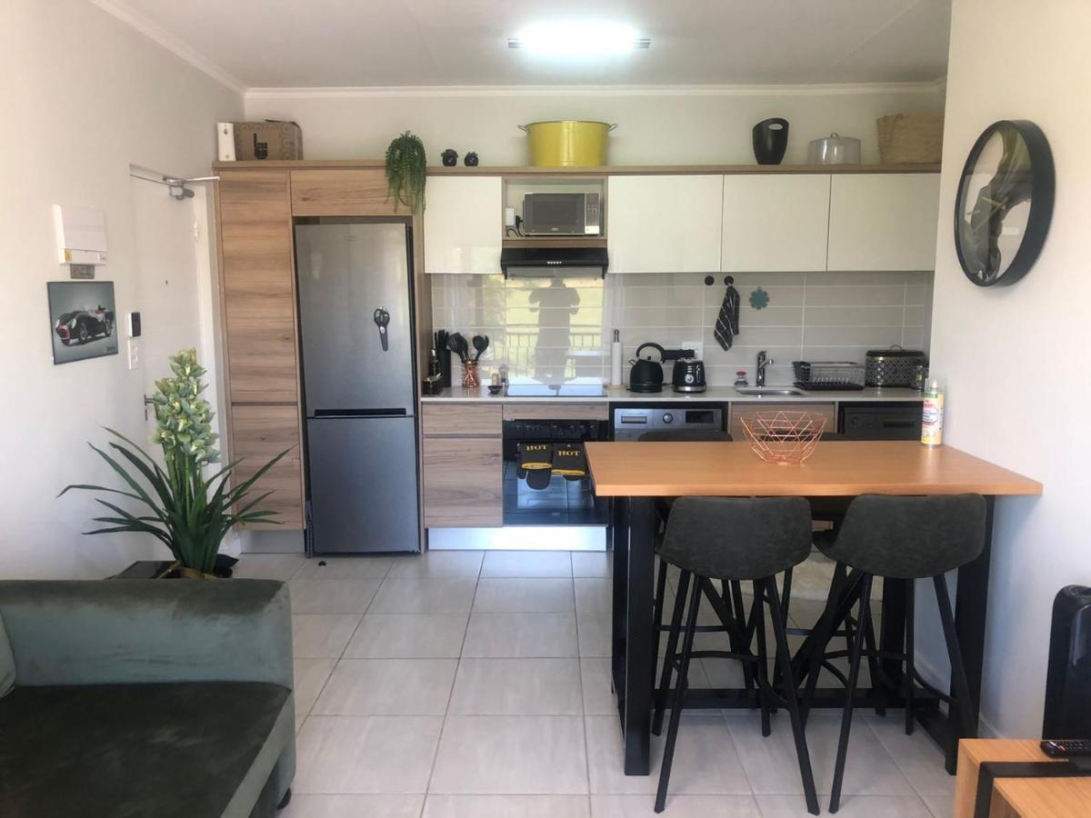 Luxurious Waterfall 1 Bedroom Condo With Free Uncapped Wifi Midrand Esterno foto