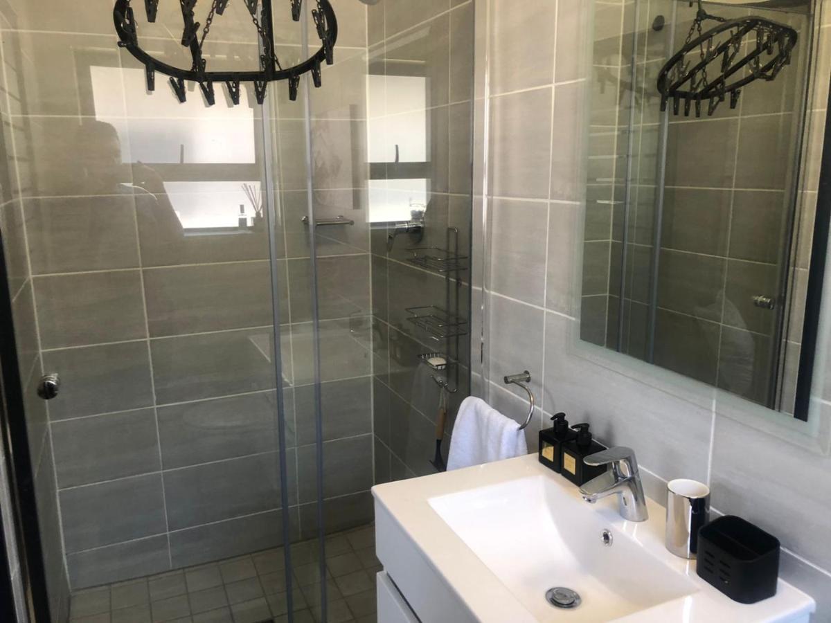 Luxurious Waterfall 1 Bedroom Condo With Free Uncapped Wifi Midrand Esterno foto