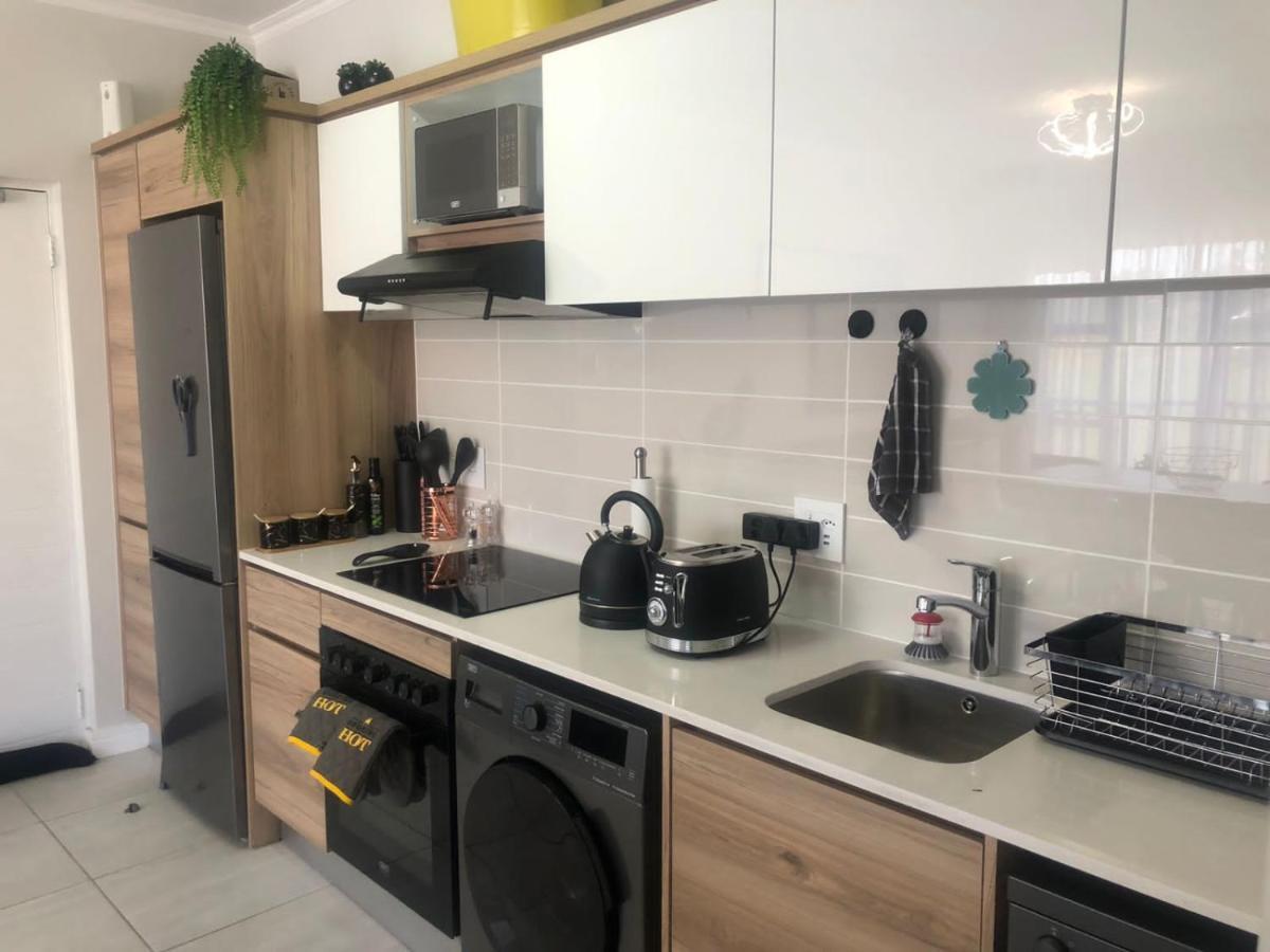 Luxurious Waterfall 1 Bedroom Condo With Free Uncapped Wifi Midrand Esterno foto
